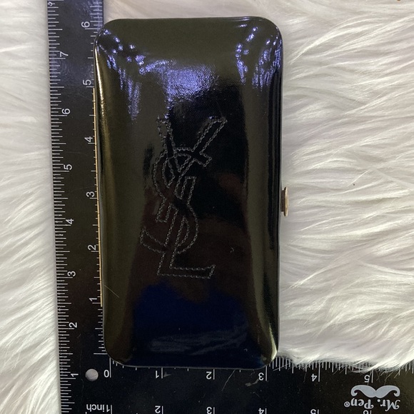 ❤️ Yves Saint Laurent YSL Grooming Kit ❤️ - Picture 7 of 7